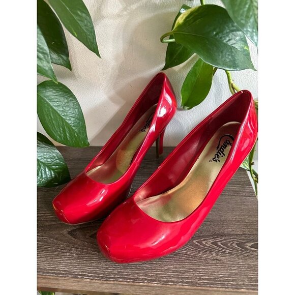 Candie’s Red Patent Leather High Heels - Size 8.5 - Picture 2 of 8